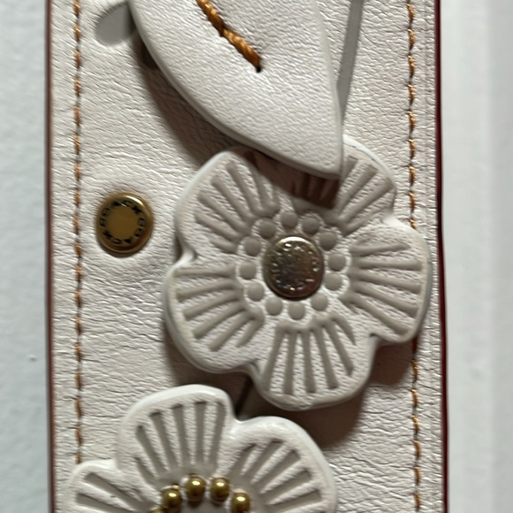 Coach Tea Rose Strap! - Picture 10 of 10